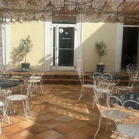 Le Patio De Fabio Hotel Bollene Exterior photo